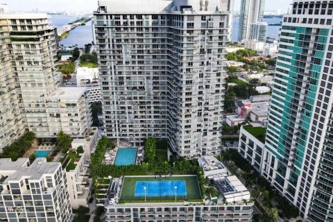 Condo in Miami, Florida, 1 bedroom  № 2041242