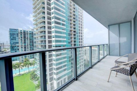 Condo in Miami, Florida, 1 bedroom  № 2041242 - photo 12