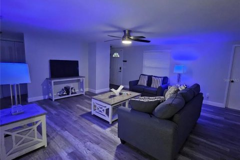 Casa en venta en Apollo Beach, Florida, 3 dormitorios, 127.28 m2 № 1784963 - foto 9