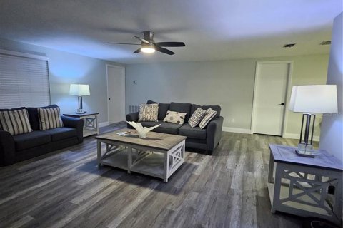 Casa en venta en Apollo Beach, Florida, 3 dormitorios, 127.28 m2 № 1784963 - foto 8