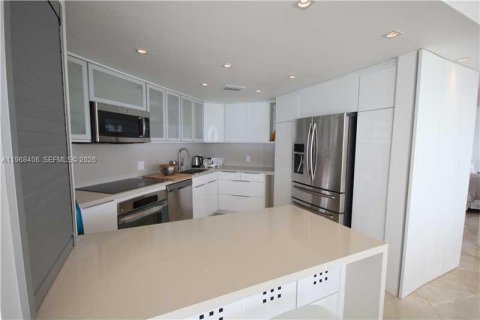 Copropriété à louer à Miami Beach, Floride: 2 chambres, 126.35 m2 № 2174425 - photo 13