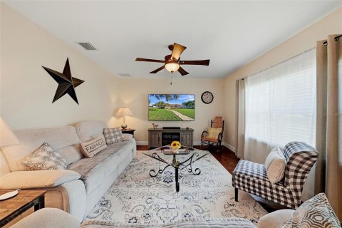 Villa ou maison à vendre à Valrico, Floride: 2 chambres, 137.59 m2 № 2403394 - photo 12