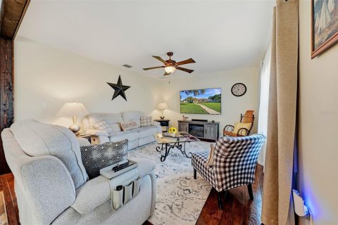 Villa ou maison à vendre à Valrico, Floride: 2 chambres, 137.59 m2 № 2403394 - photo 11
