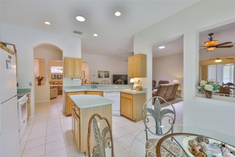 House in Sun City Center, Florida 2 bedrooms, 184.78 sq.m. № 1760262 - photo 20