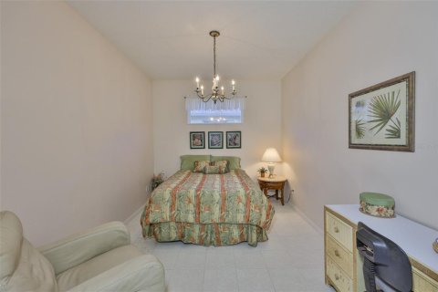 House in Sun City Center, Florida 2 bedrooms, 184.78 sq.m. № 1760262 - photo 11