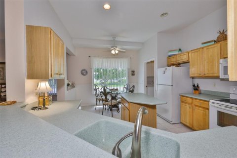 House in Sun City Center, Florida 2 bedrooms, 184.78 sq.m. № 1760262 - photo 19