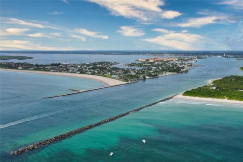Condominio en venta en Hutchinson Island South, Florida, 3 dormitorios, 199.09 m2 № 1093039 - foto 1