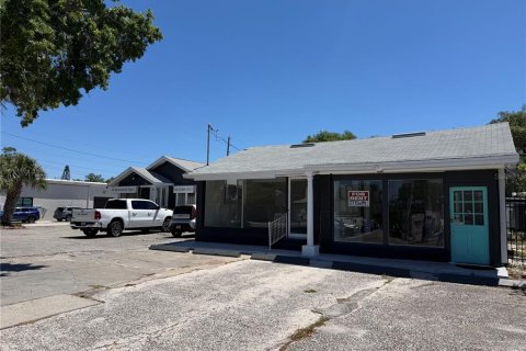 Commercial property in Clearwater, Florida 314.47 sq.m. № 2195505 - photo 3