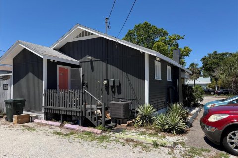 Commercial property in Clearwater, Florida 314.47 sq.m. № 2195505 - photo 9