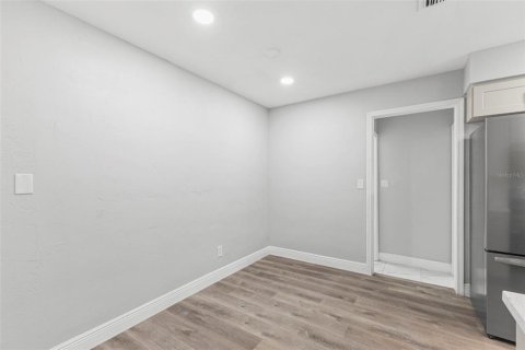 Villa ou maison à vendre à Saint Petersburg, Floride: 4 chambres, 116.03 m2 № 2302774 - photo 10