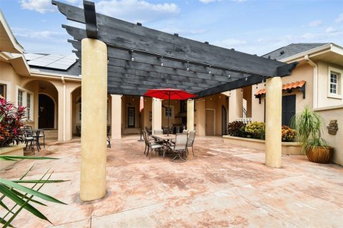 House in Fish Hawk, Florida 6 bedrooms, 434.23 sq.m. № 2212713 - photo 10