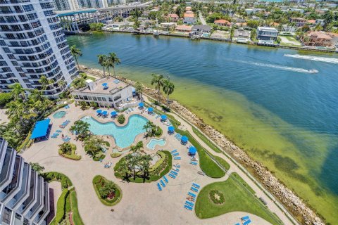 Copropriété à vendre à Aventura, Floride: 2 chambres, 126.81 m2 № 1845949 - photo 5