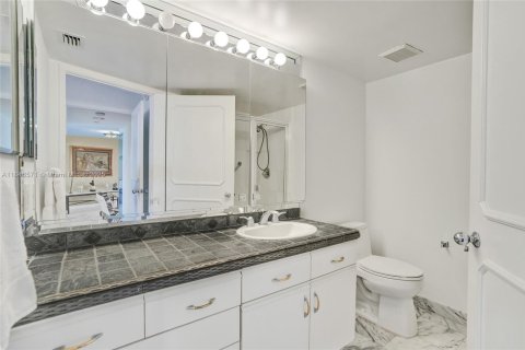 Copropriété à vendre à Aventura, Floride: 2 chambres, 126.81 m2 № 1845949 - photo 27