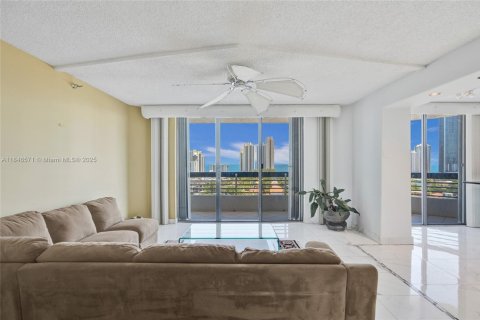 Copropriété à vendre à Aventura, Floride: 2 chambres, 126.81 m2 № 1845949 - photo 14