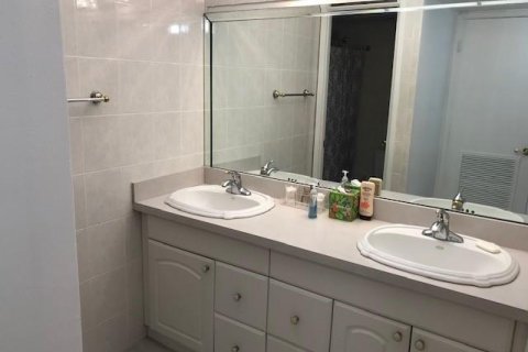 Copropriété à louer à Pompano Beach, Floride: 2 chambres, 92.9 m2 № 2252725 - photo 23