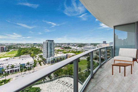 Condo in Miami, Florida, 2 bedrooms  № 1711323 - photo 3