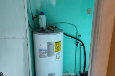 Casa en venta en Jacksonville, Florida, 2 dormitorios № 1991338 - foto 23