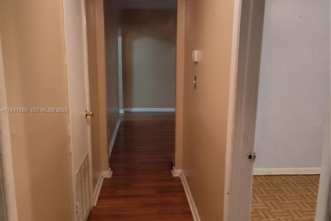 Casa en venta en Jacksonville, Florida, 2 dormitorios № 1991338 - foto 20