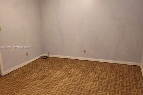 Casa en venta en Jacksonville, Florida, 2 dormitorios № 1991338 - foto 17