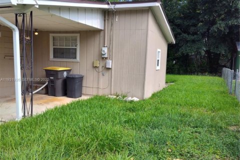 Casa en venta en Jacksonville, Florida, 2 dormitorios № 1991338 - foto 24