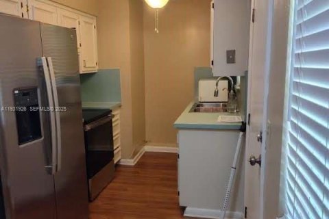 Casa en venta en Jacksonville, Florida, 2 dormitorios № 1991338 - foto 7