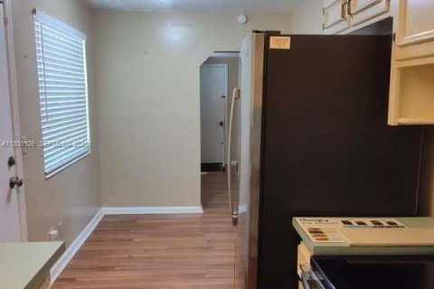 Casa en venta en Jacksonville, Florida, 2 dormitorios № 1991338 - foto 10