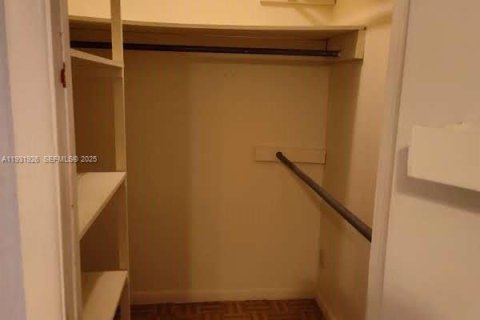 Casa en venta en Jacksonville, Florida, 2 dormitorios № 1991338 - foto 15