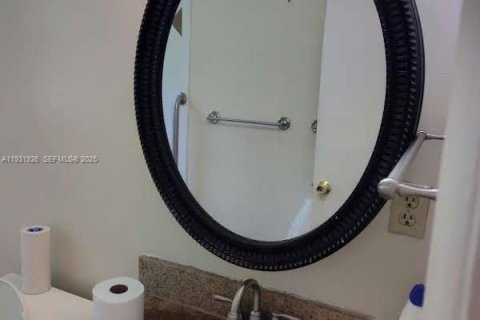 Casa en venta en Jacksonville, Florida, 2 dormitorios № 1991338 - foto 18