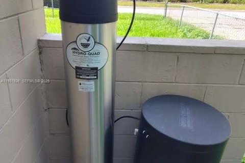 Casa en venta en Jacksonville, Florida, 2 dormitorios № 1991338 - foto 5