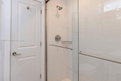 Appartement à louer à Miami Beach, Floride: 2 chambres, 88.26 m2 № 2169820 - photo 15