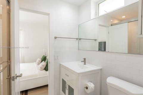 Appartement à louer à Miami Beach, Floride: 2 chambres, 88.26 m2 № 2169820 - photo 11