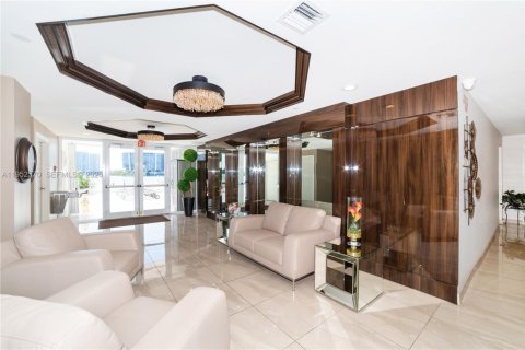 Condominio en venta en Sunny Isles Beach, Florida, 2 dormitorios, 102.19 m2 № 2008695 - foto 30