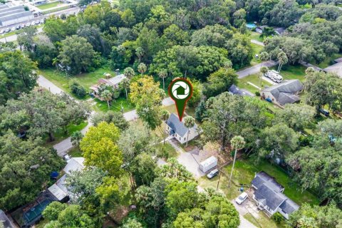 House in Deltona, Florida 3 bedrooms, 145.3 sq.m. № 1899073 - photo 30