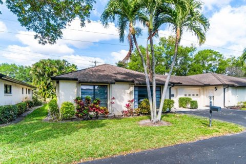 Condominio en venta en Boynton Beach, Florida, 2 dormitorios, 130.06 m2 № 1187688 - foto 1
