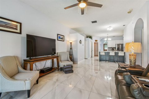 Villa ou maison à vendre à Wesley Chapel, Floride: 3 chambres, 169.55 m2 № 1884847 - photo 20