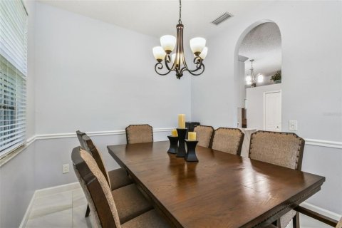 Villa ou maison à vendre à Wesley Chapel, Floride: 3 chambres, 169.55 m2 № 1884847 - photo 9