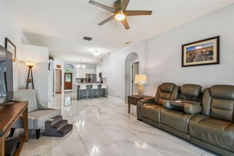 Villa ou maison à vendre à Wesley Chapel, Floride: 3 chambres, 169.55 m2 № 1884847 - photo 21
