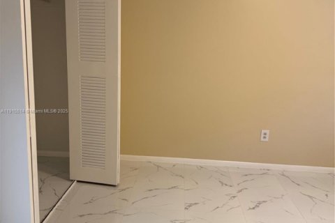 Casa en alquiler en St. Lucie, Florida, 3 dormitorios, 222.97 m2 № 2026525 - foto 13