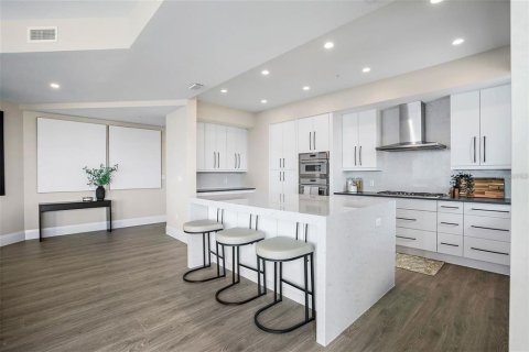 Снять в аренду кондоминиум в Тампа, Флорида 7 комнат, 269.04м2, № 1837979 - фото 6