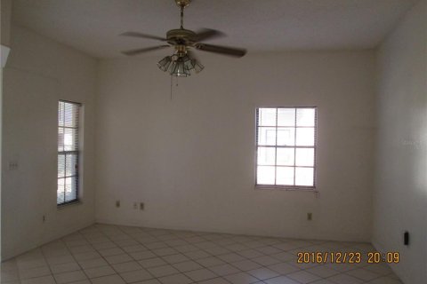 Appartement à louer à Orlando, Floride: 3 chambres, 127.74 m2 № 2418842 - photo 2