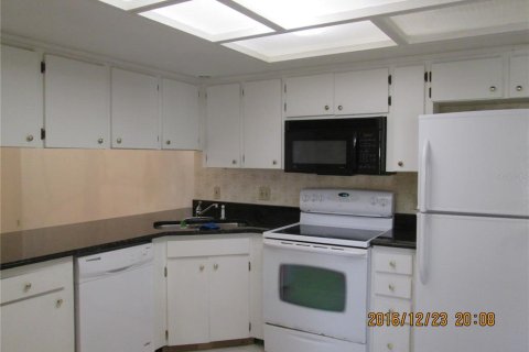 Appartement à louer à Orlando, Floride: 3 chambres, 127.74 m2 № 2418842 - photo 6