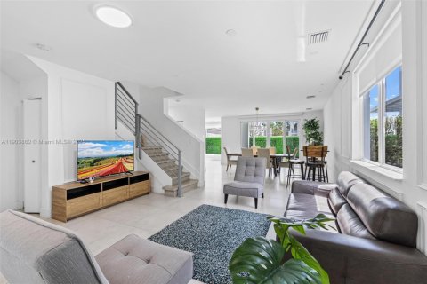 Villa ou maison à louer à Doral, Floride: 4 chambres, 258.45 m2 № 2038089 - photo 8