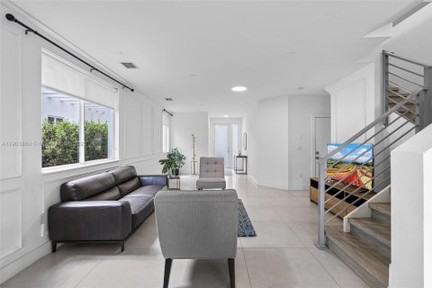 Villa ou maison à louer à Doral, Floride: 4 chambres, 258.45 m2 № 2038089 - photo 10