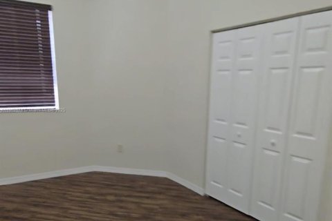 Touwnhouse à vendre à Miramar, Floride: 3 chambres, 139.54 m2 № 1890718 - photo 10