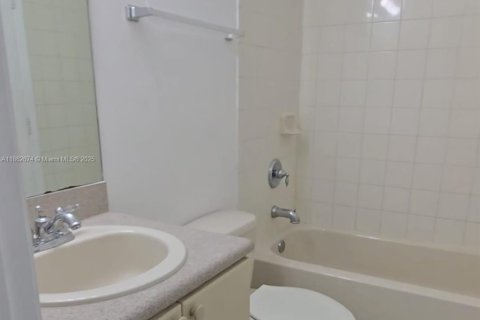 Touwnhouse à vendre à Miramar, Floride: 3 chambres, 139.54 m2 № 1890718 - photo 5