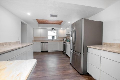 Villa ou maison à vendre à South Daytona, Floride: 5 chambres, 211.35 m2 № 1620590 - photo 5
