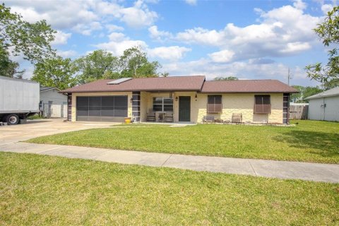 Villa ou maison à vendre à South Daytona, Floride: 5 chambres, 211.35 m2 № 1620590 - photo 1