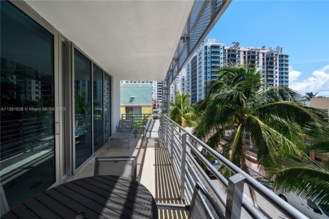 Condominio en venta en Miami Beach, Florida, 46.45 m2 № 1811525 - foto 15