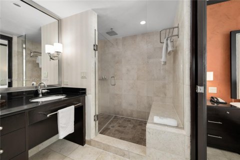 Condominio en venta en Miami Beach, Florida, 46.45 m2 № 1811525 - foto 11