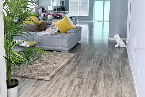 Villa ou maison à vendre à Orlando, Floride: 4 chambres, 179.21 m2 № 2322651 - photo 2